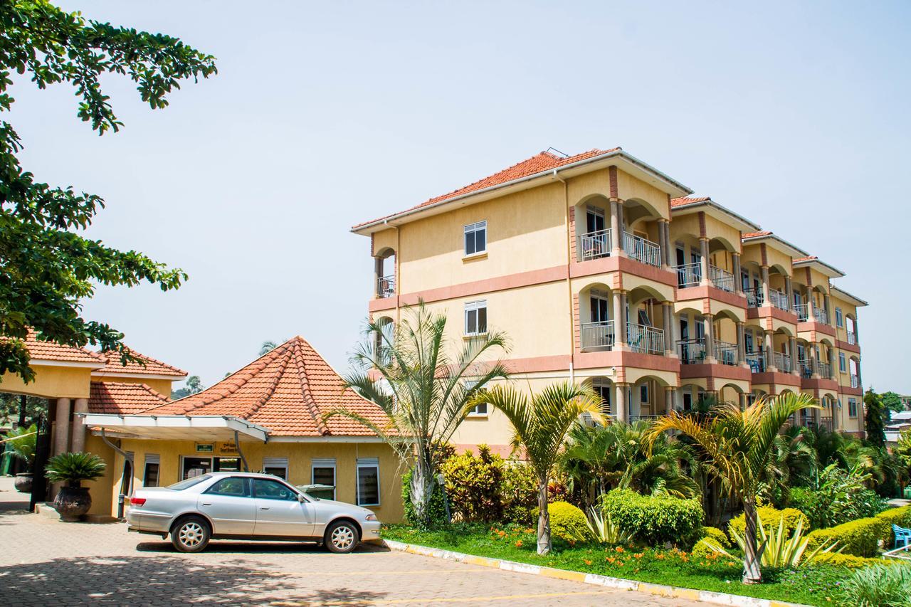 Desert Breeze Hotel Arua Exterior photo