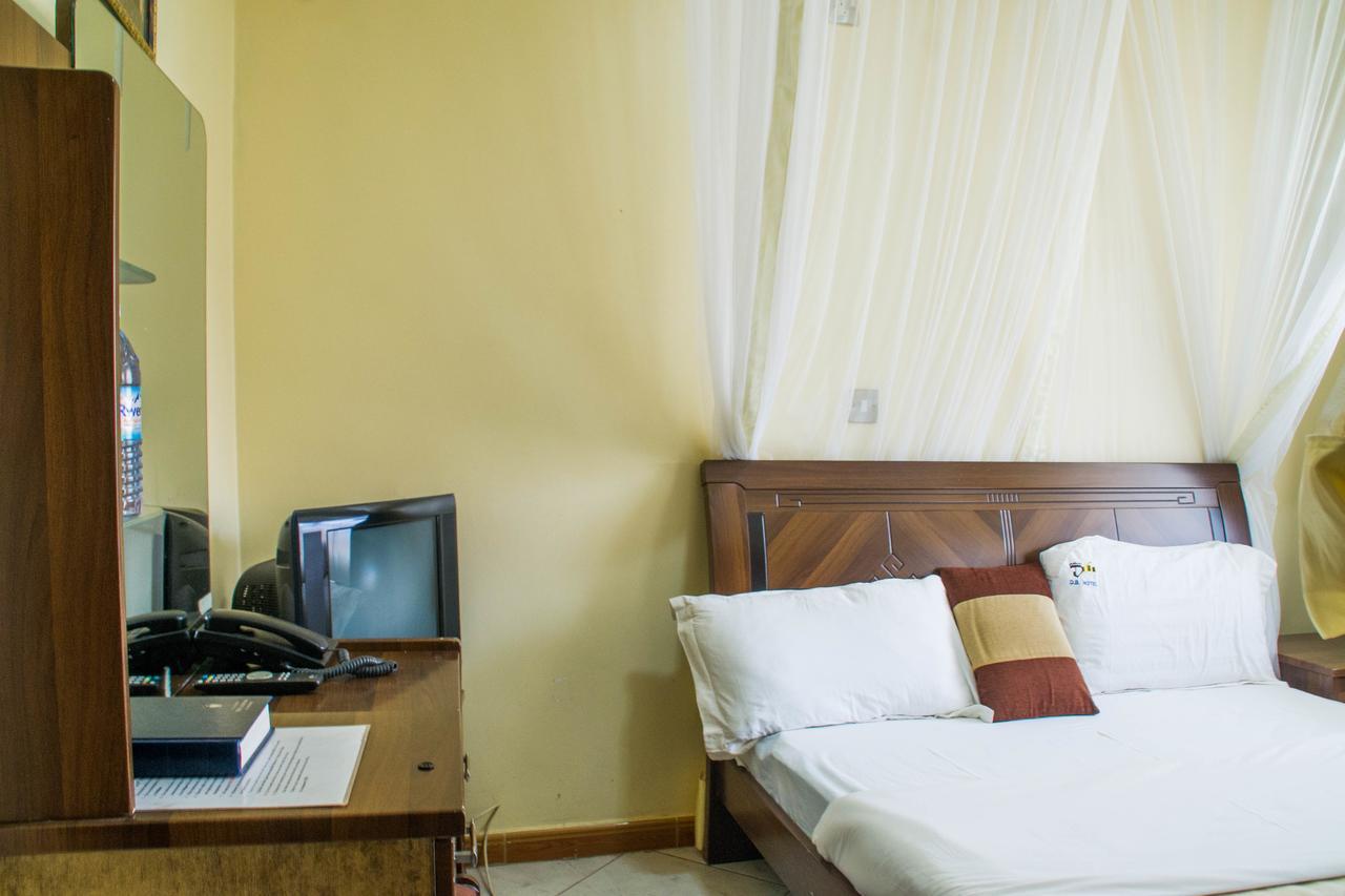 Desert Breeze Hotel Arua Exterior photo